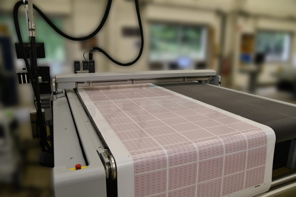 Impression grand format - Table de découpe